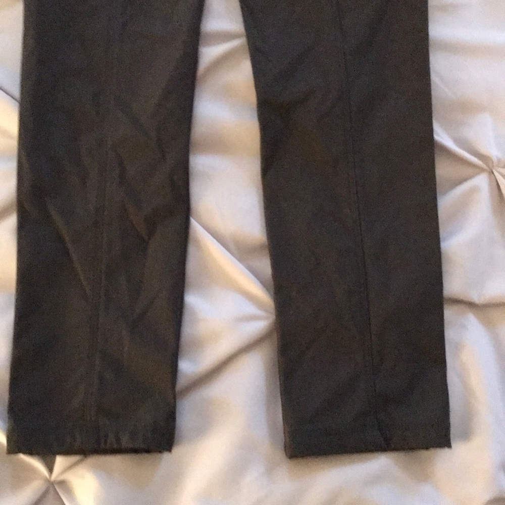 Athleta Hiking Pants Size 2 - Picture 3 of 8